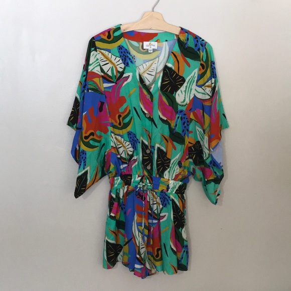 NEW Palms Away Tropical Romper. Small - Picture 1 of 8